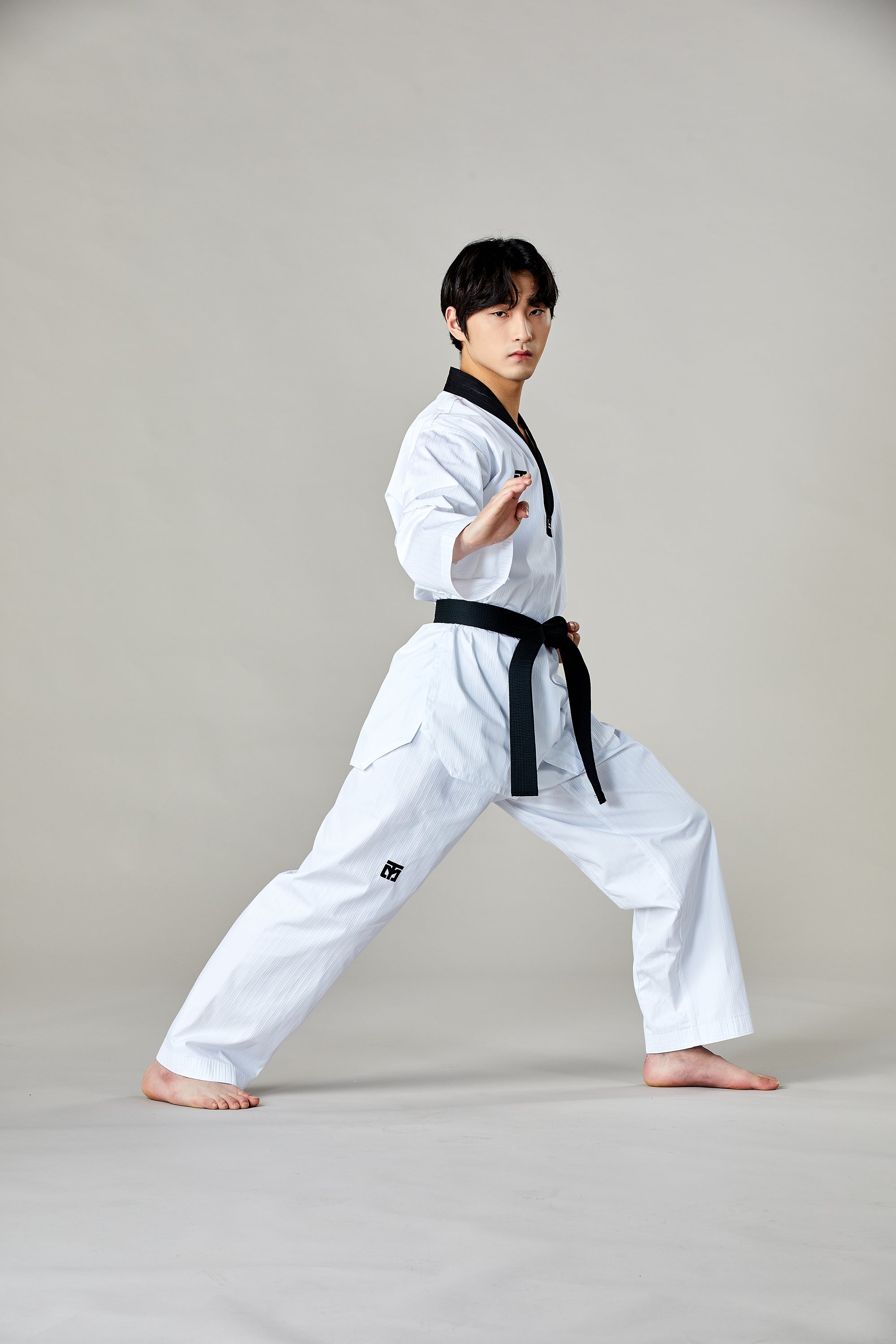 Mooto Basic 5 Standard Uniform (Black-Neck)