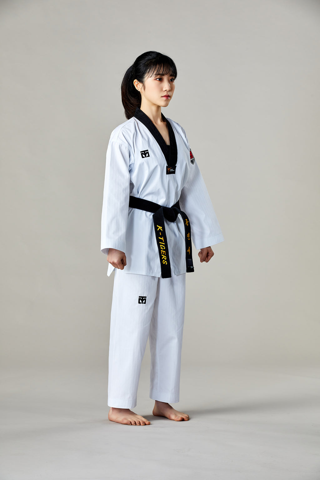 Mooto Basic 5 Standard Uniform (Black-Neck)