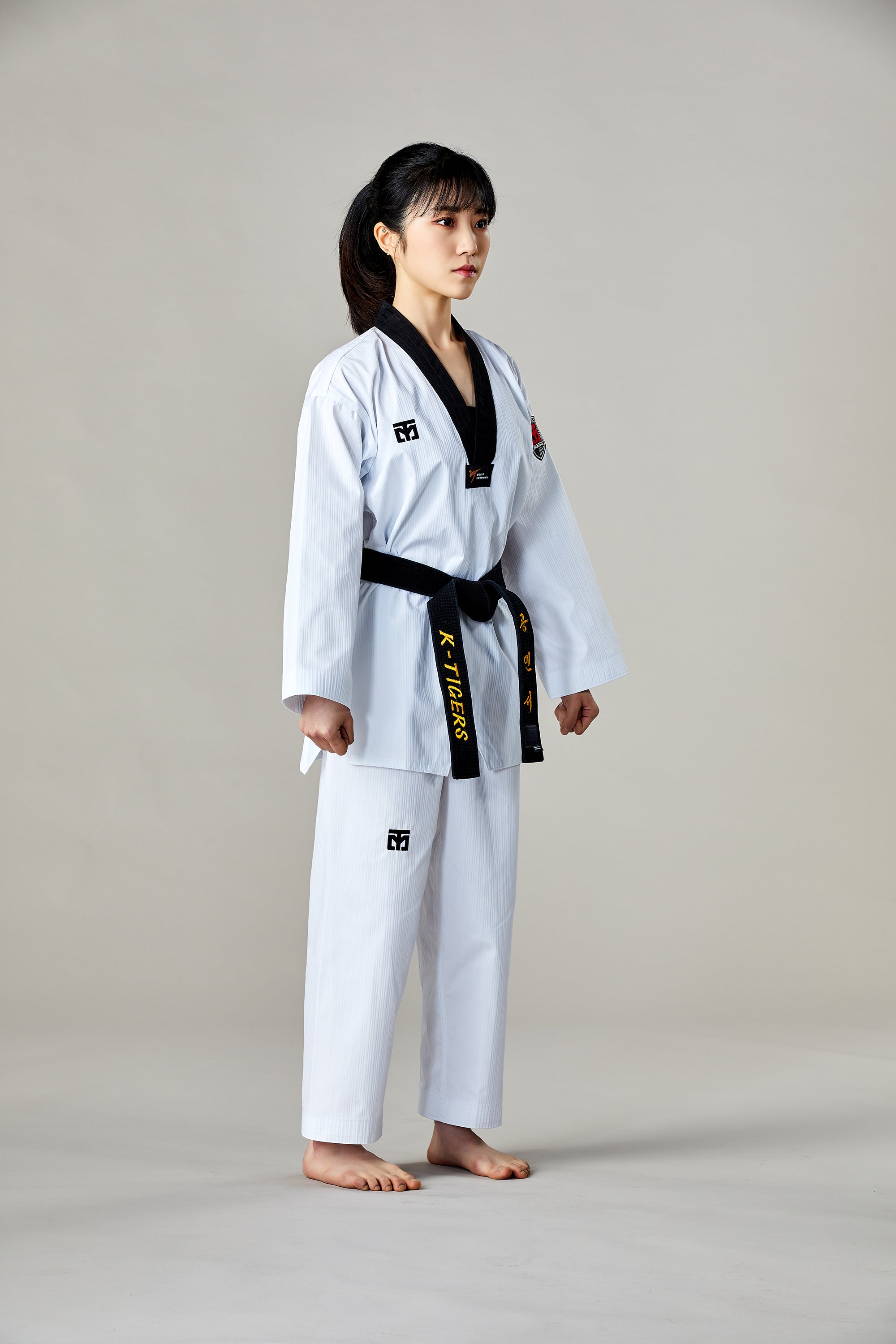 Mooto Basic 5 Standard Uniform (Black-Neck)