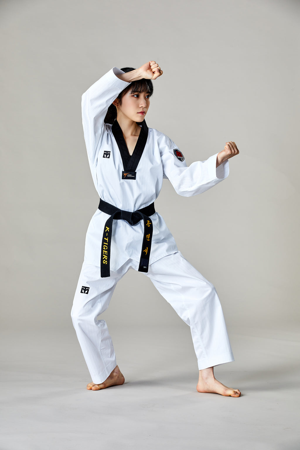 Mooto Basic 5 Standard Uniform (Black-Neck)