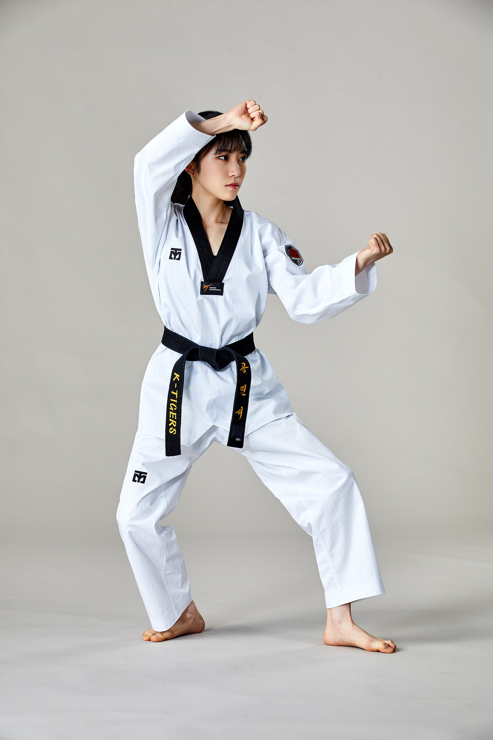 Mooto Basic 5 Standard Uniform (Black-Neck)